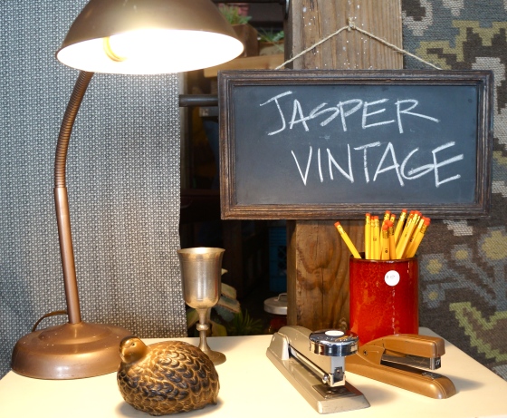 Jasper Vintage booth
