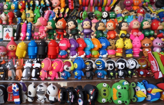  funny USB characters! So cute! 